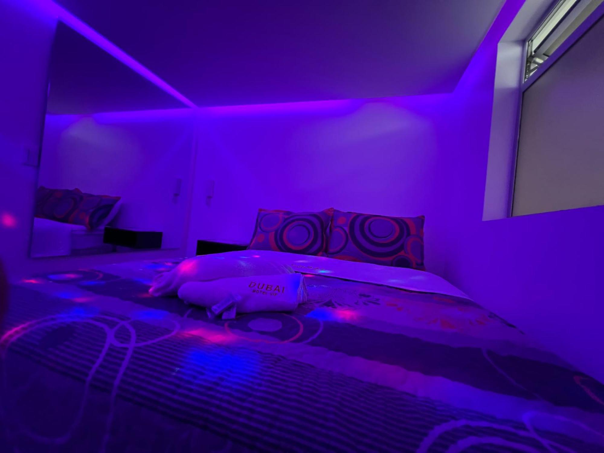 Dubai Vip Motel Богота Экстерьер фото